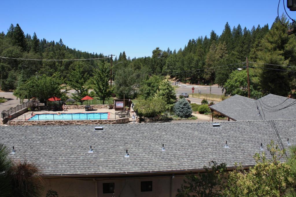 Mother Lode Motel เพลเซอร์วิลล์ ภายนอก รูปภาพ