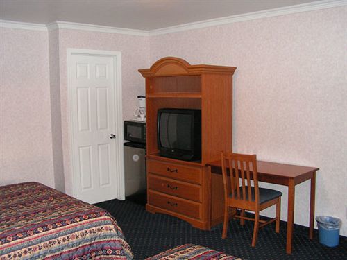 Mother Lode Motel เพลเซอร์วิลล์ ภายนอก รูปภาพ